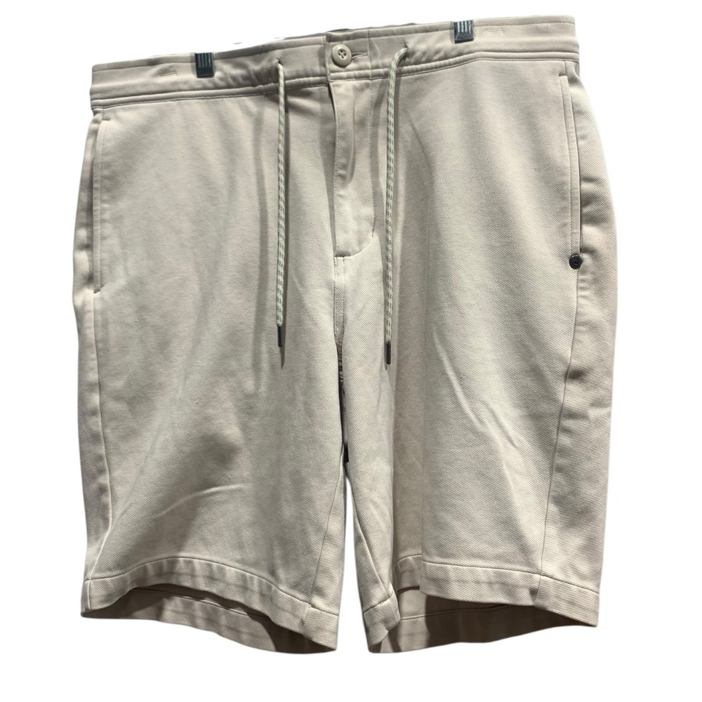 Vuori Solana Shorts Men's Medium Beige Tan V3001 Stretch Drawstring Chino